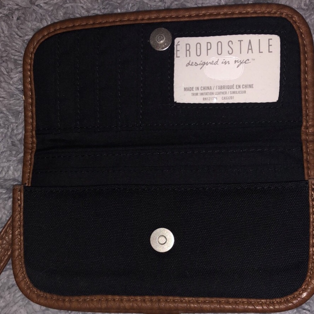 Wristlet - Picture 2 of 3